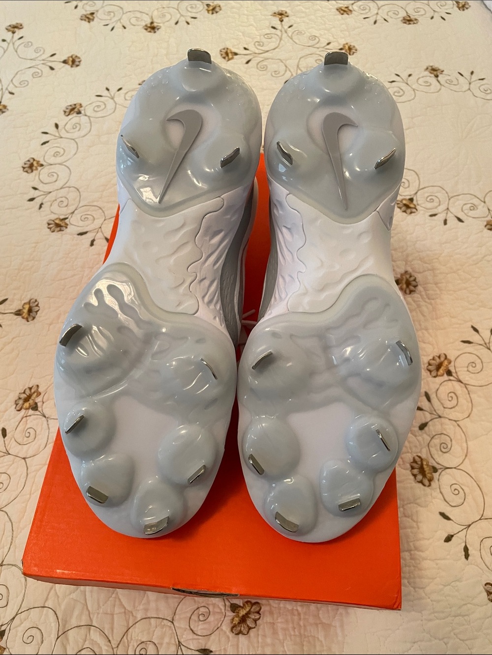 Men’s Nike Alpha Huarache Elite 4 Low Baseball Cleats - Picture 7 of 7